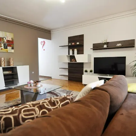 Apartman Lory Pula Exterior photo