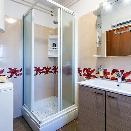 Apartman Lory Pula Exterior photo