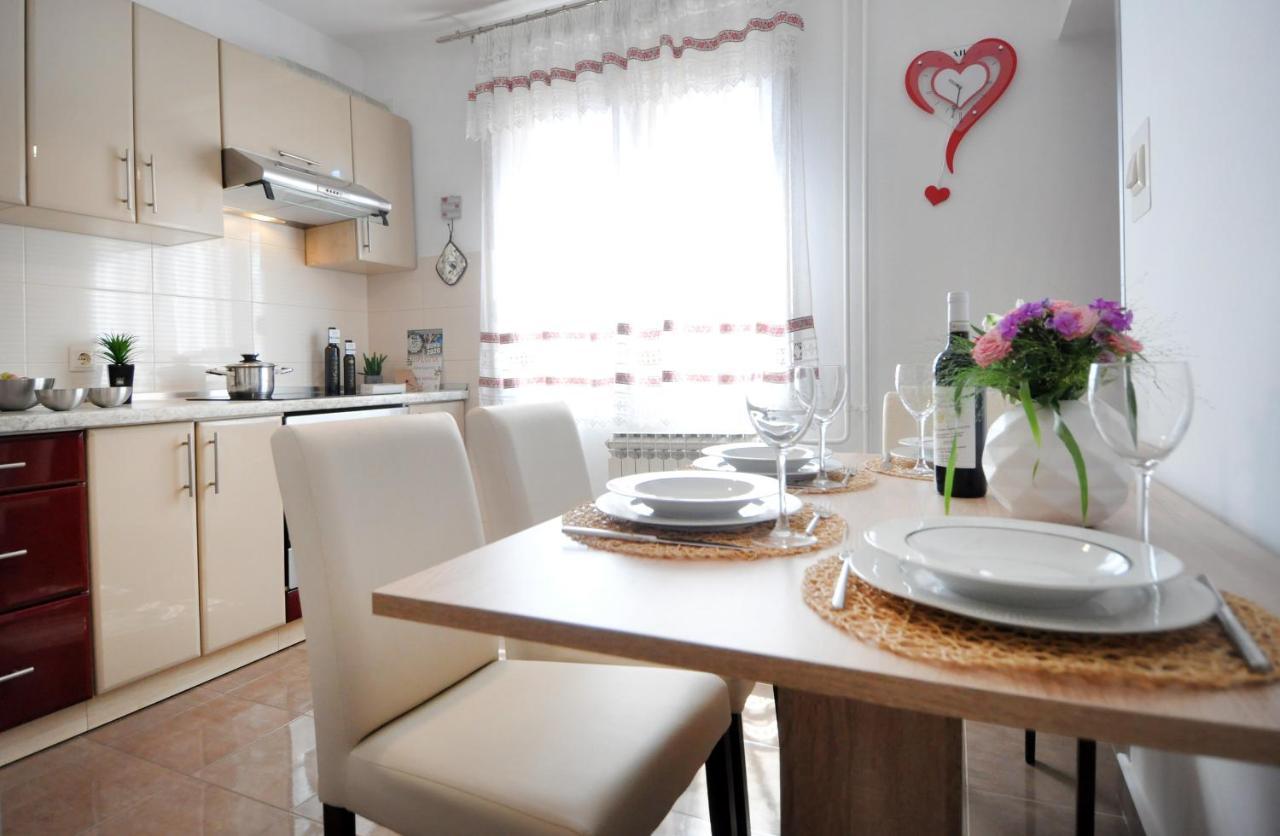 Lory Apartment